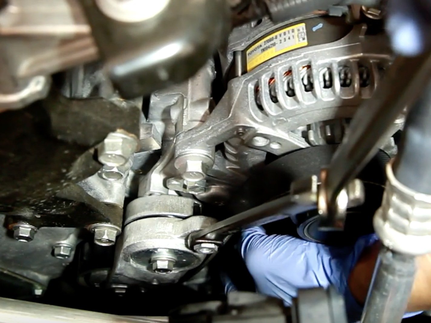 See U2704 repair manual